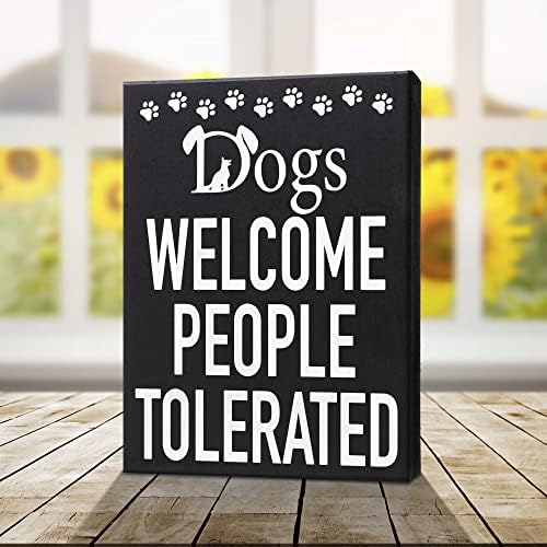 ג'ניגמס כלבים מברכים על אנשים שסבלו שלט עץ, מתנות לכלבים מצחיקים, תליית קיר ועיצוב מדף, תוצרת ארהב