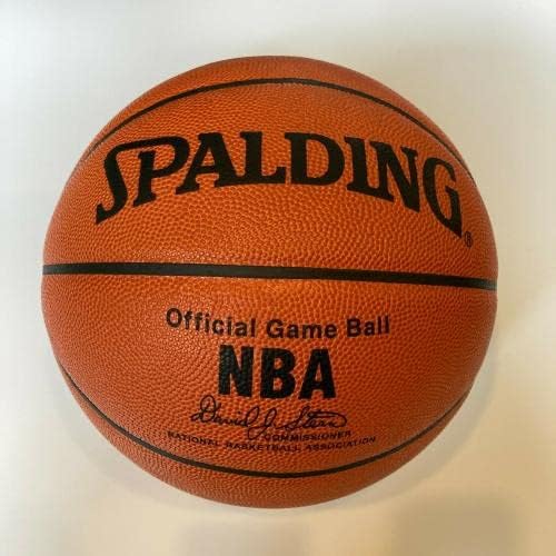 משחק חתימה על מיכאל ג'ורדן השתמש במשחק Spalding הרשמי של NBA כדורסל UDA COA - כדורסל חתימה