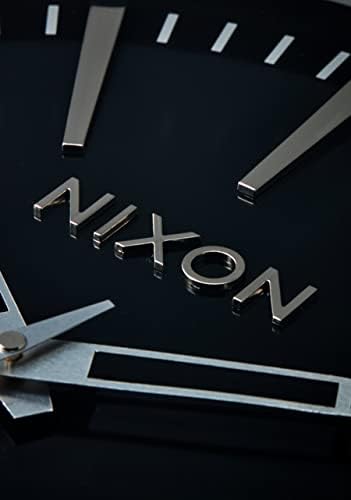 שעון קיר של ניקסון סנטרי