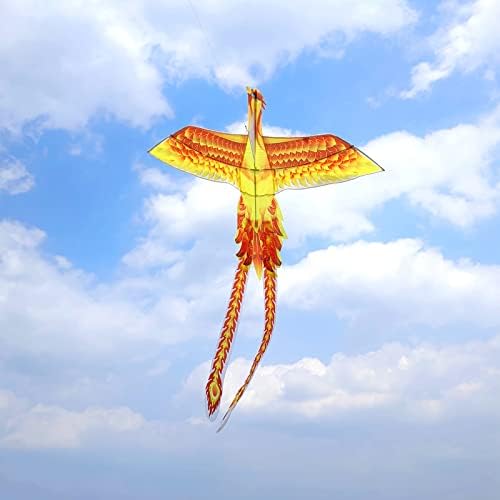 דרקון ענק של פרסה מעופפת ועפיפון עפיפור