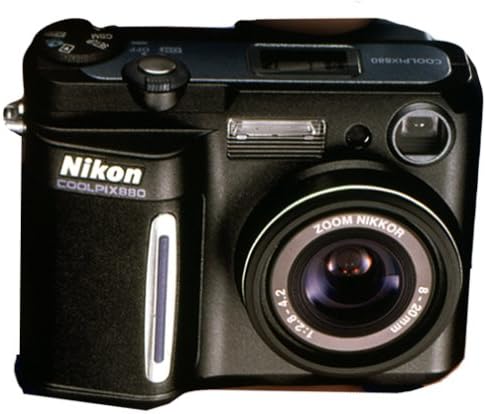 ניקון קולפיקס 880 מצלמה דיגיטלית 3.2 מגה פיקסל עם זום אופטי פי 2.5