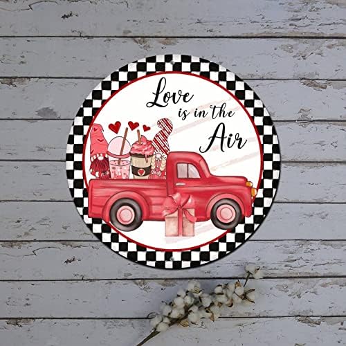 שלטי זר עגול של יום האהבה שלטי האהבה האהבה היא באוויר GNOME משאית אדומה לוחית לוחית פח שלט אירוסין אמנות קיר וינטג