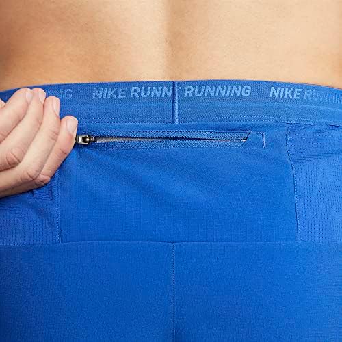 מכנסי ריצה קצרים של נייקי דרי-פיט. מכנסי ריצה קצרים של גברים