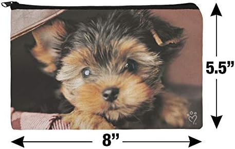 יורקי יורקשייר טרייר כלב כלב בתיק מזוודת תא המטען איפור קוסמטיק מארגן קוסמטי.