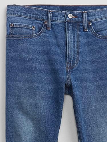 ג ' ינס בכושר דק להתחדד לגברים
